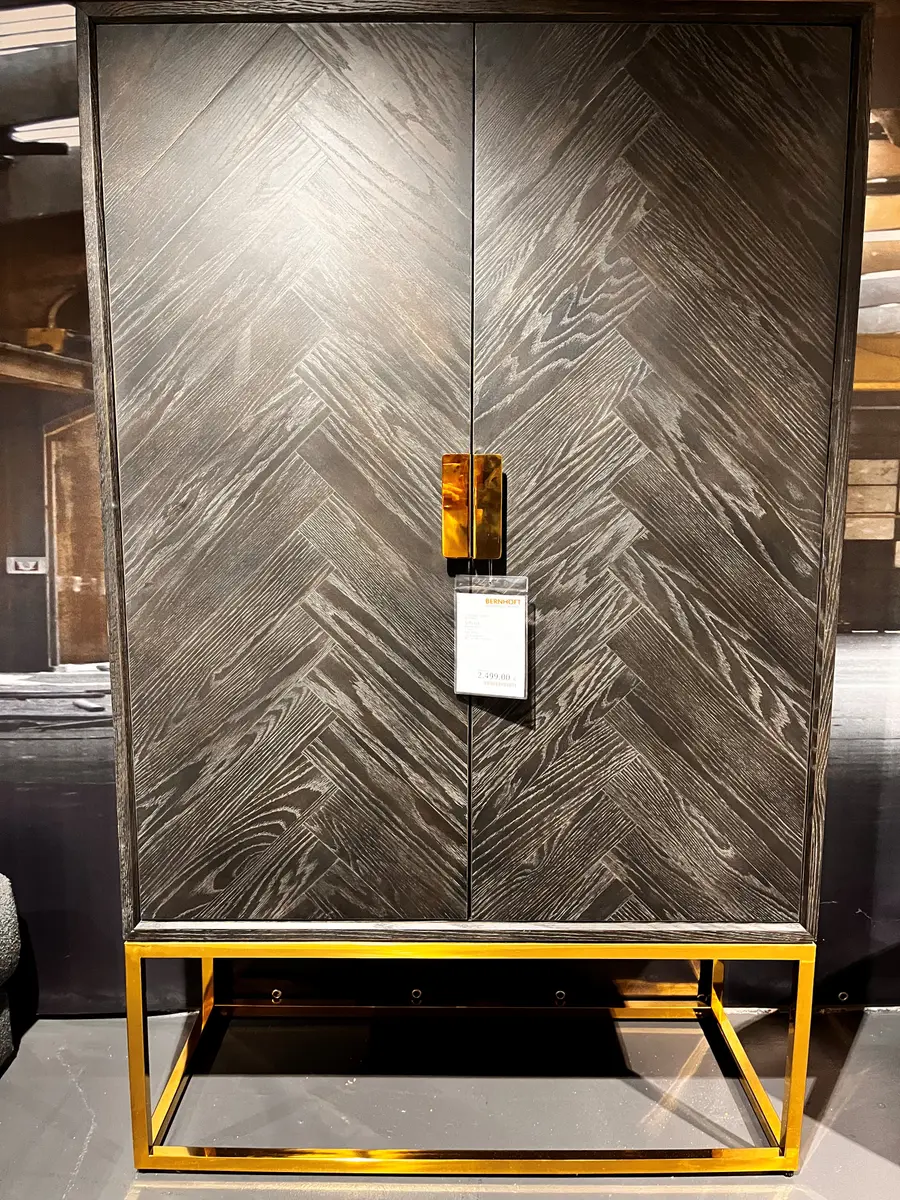 Schrank Exclusive Black 